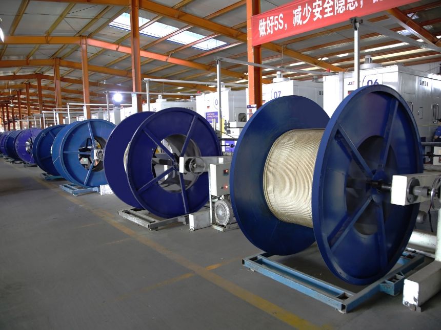 Several braised hoses equipment in the workshop.